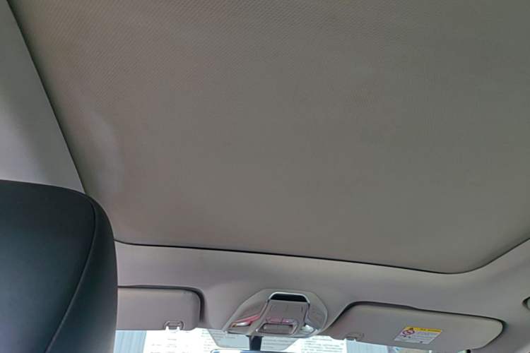 Used Geely Auto Coolray 2019 260T DCT Knight China VI Standard Headliner