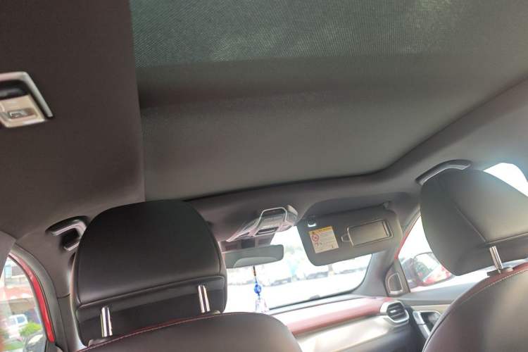 Used Geely Auto Coolray 2019 Sport Version 260T DCT Battle China VI Standard Headliner