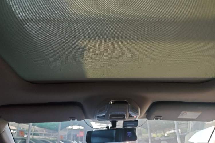 Used Geely Auto Coolray 2019 260T DCT Knight China VI Standard Headliner