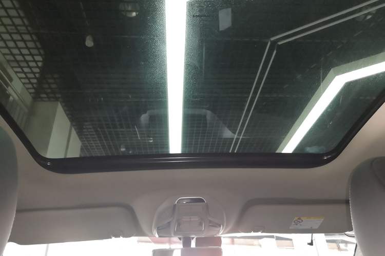 Used Geely Auto Coolray 2019 260T DCT Knight China VI Standard Headliner