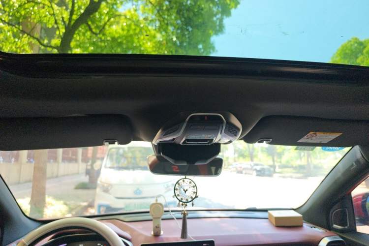 Used Geely Auto Coolray 2019 Sport Version 260T DCT Battle China VI Standard Headliner
