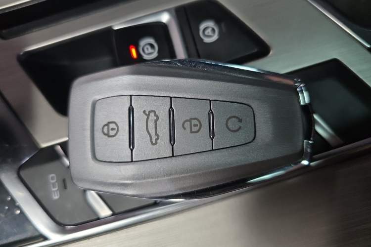Used Geely Auto Coolray 2019 Sport Version 260T DCT Explorer China VI Standard Interior 1