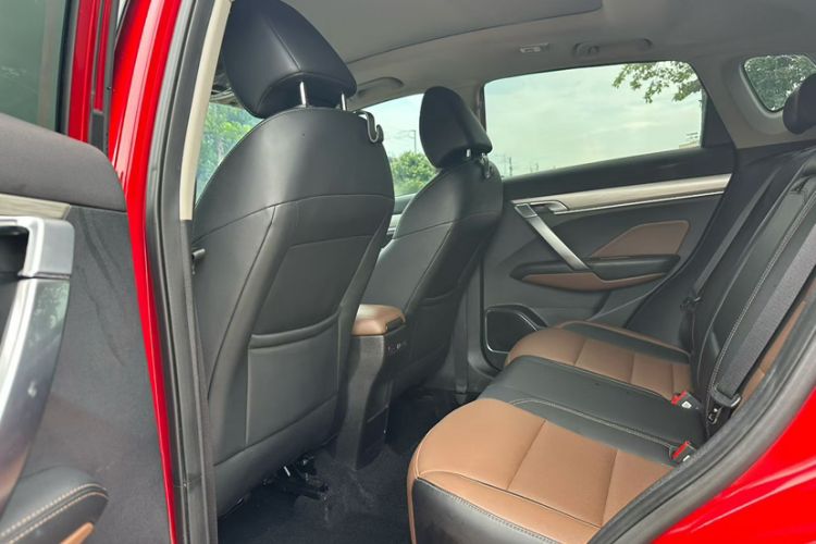 Used Geely Auto Coolray 2019 260T DCT Explorer China V Standard Interior 2