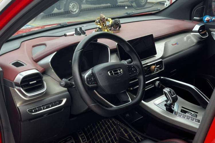 Used Geely Auto Coolray 2019 Sport Model 260T DCT Battle China V Standard Interior 2