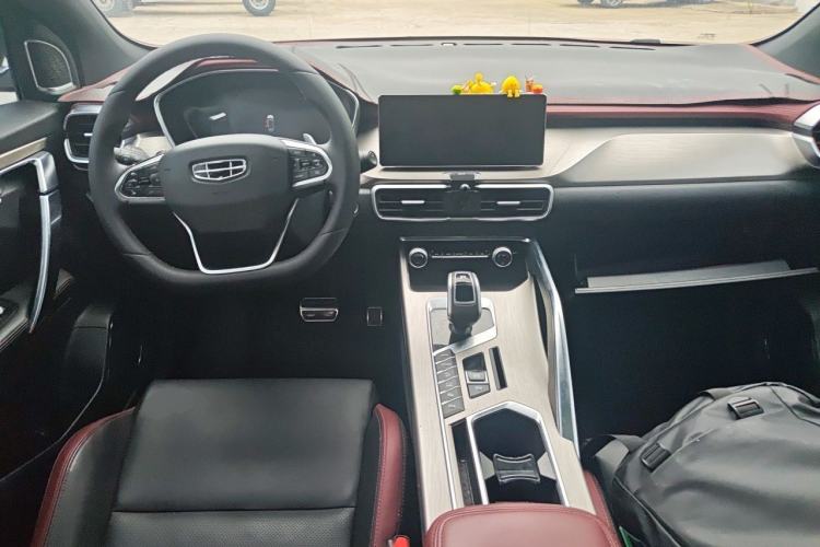 Used Geely Auto Coolray 2019 260T DCT Explorer China VI Standard Interior 2