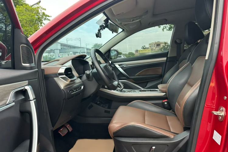 Used Geely Auto Coolray 2019 260T DCT Explorer China V Standard Interior 3