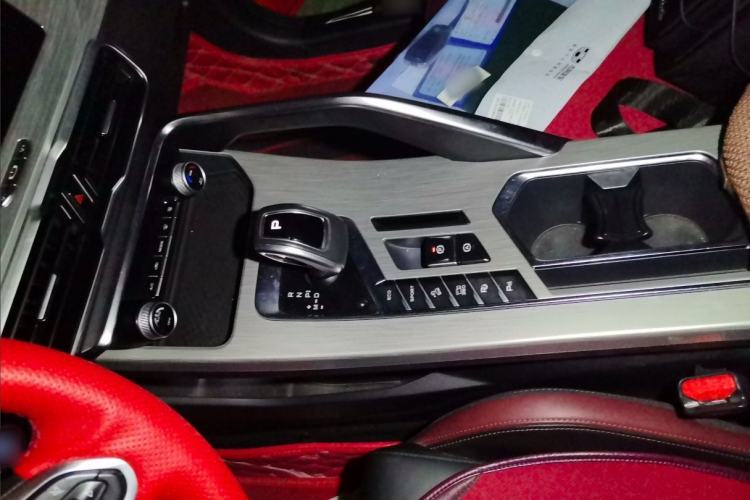 Used Geely Auto Coolray 2019 Sport Version 260T DCT Battle China VI Standard Interior 3