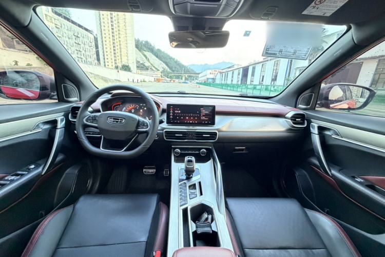 Used Geely Auto Coolray 2019 Sport Model 260T DCT Battle China V Standard Interior 3