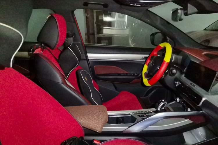 Used Geely Auto Coolray 2019 Sport Version 260T DCT Battle China VI Standard Interior 4