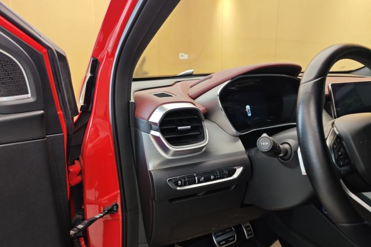 Used Geely Auto Coolray 2019 Sport Model 260T DCT Patrol China V Standard Interior 8