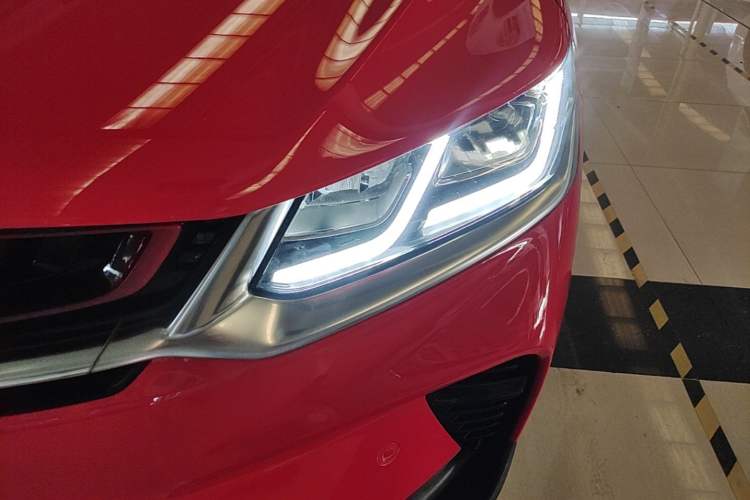 Used Geely Auto Coolray 2019 Sport Version 260T DCT Battle China VI Standard Left Front Headlight