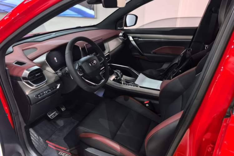 Used Geely Auto Coolray 2019 Sport Model 260T DCT Battle China V Standard Left Front Seat