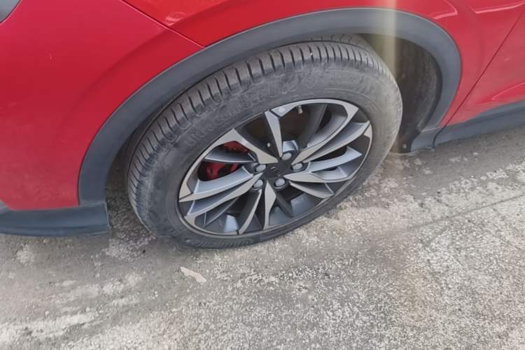 Used Geely Auto Coolray 2019 Sport Model 260T DCT Patrol China V Standard Left Front Wheel Hub
