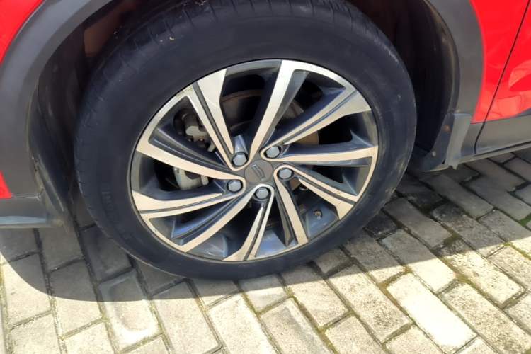 Used Geely Auto Coolray 2019 260T DCT Knight China VI Standard Left Front Wheel Hub