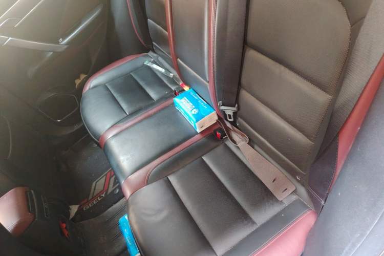 Used Geely Auto Coolray 2019 Sport Model 260T DCT Battle China V Standard Left Rear Seat