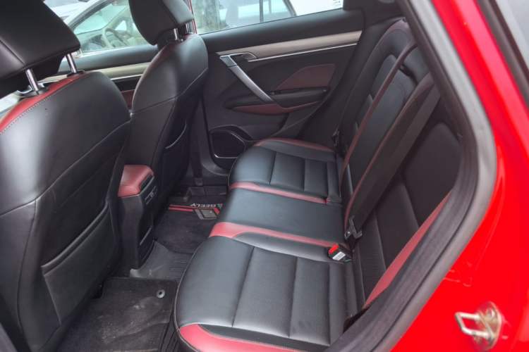 Used Geely Auto Coolray 2019 Sport Model 260T DCT Patrol China V Standard Left Rear Seat
