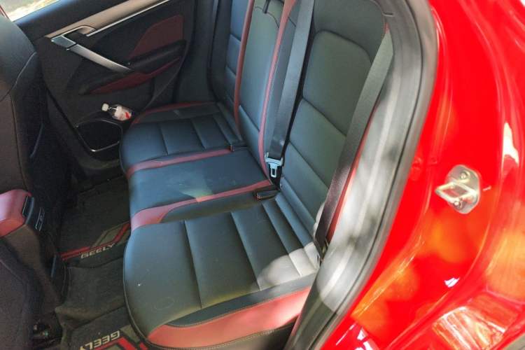 Used Geely Auto Coolray 2019 Sport Version 260T DCT Battle China VI Standard Left Rear Seat