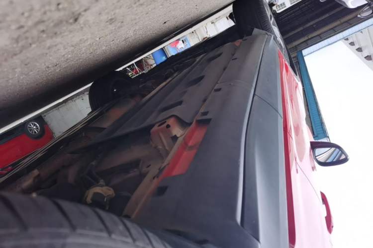 Used Geely Auto Coolray 2019 260T DCT Knight China VI Standard Left Side Sill