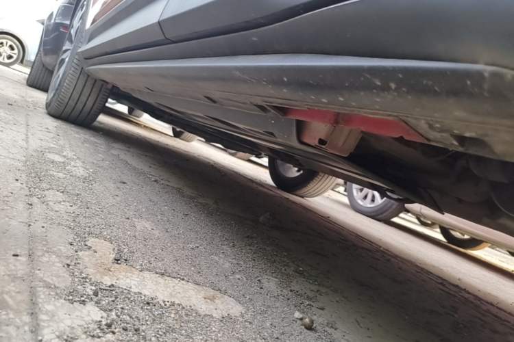 Used Geely Auto Coolray 2019 Sport Model 260T DCT Patrol China V Standard Left Side Sill
