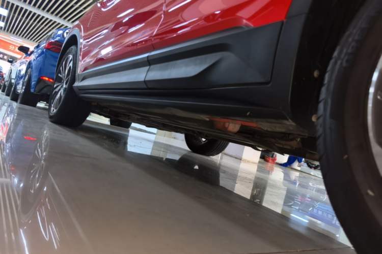 Used Geely Auto Coolray 2019 260T DCT Knight China VI Standard Left Side Sill