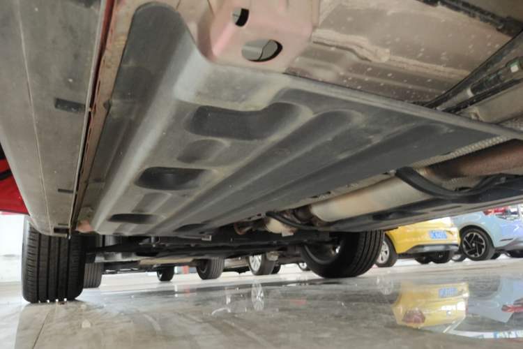 Used Geely Auto Coolray 2019 Sport Version 260T DCT Battle China VI Standard Left Side Sill