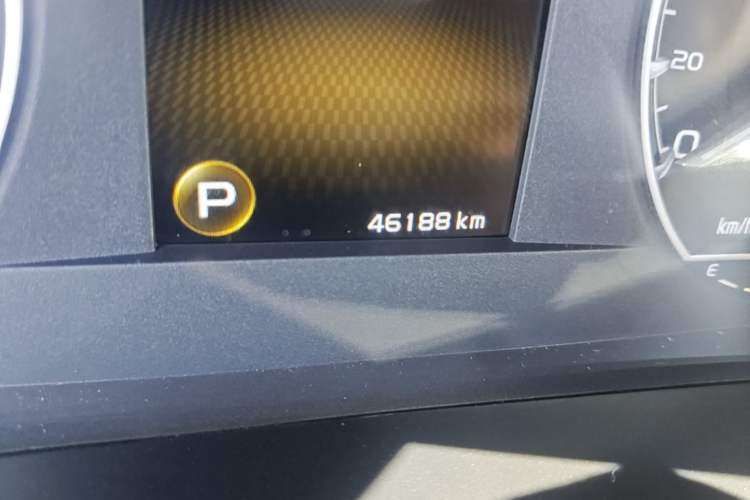 Used Geely Auto Coolray 2019 260T DCT Knight China V Standard Odometer Close Up