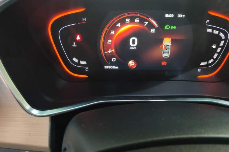 Used Geely Auto Coolray 2019 Sport Version 260T DCT Battle China VI Standard Odometer Close Up