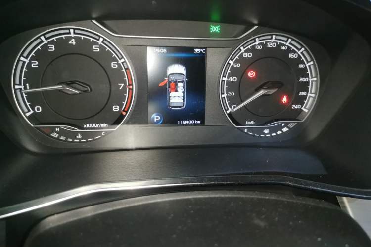 Used Geely Auto Coolray 2019 260T DCT Knight China V Standard Odometer Close Up