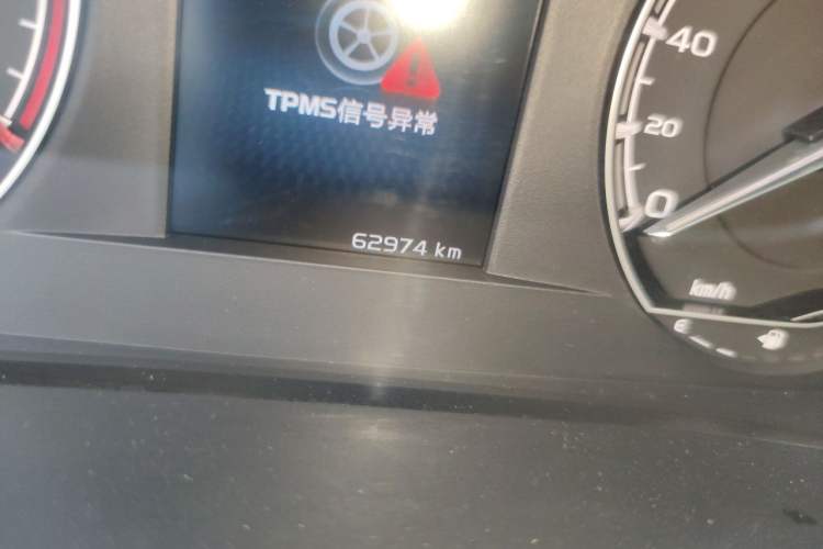 Used Geely Auto Coolray 2019 260T DCT Knight China VI Standard Odometer Close Up