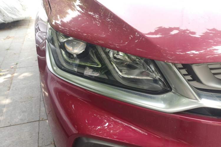 Used Geely Auto Coolray 2019 260T DCT Knight China V Standard Right Front Headlight