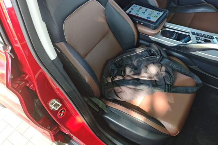 Used Geely Auto Coolray 2019 260T DCT Explorer China V Standard Right Front Seat