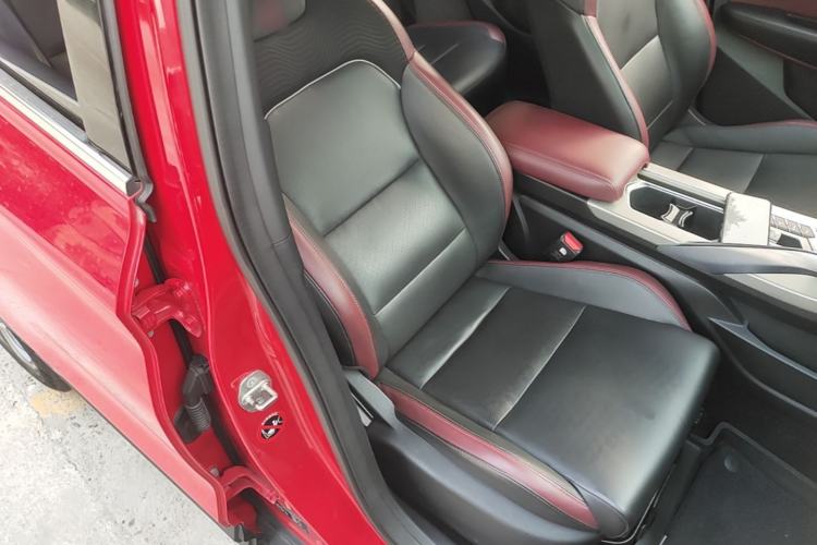 Used Geely Auto Coolray 2019 Sport Model 260T DCT Battle China V Standard Right Front Seat