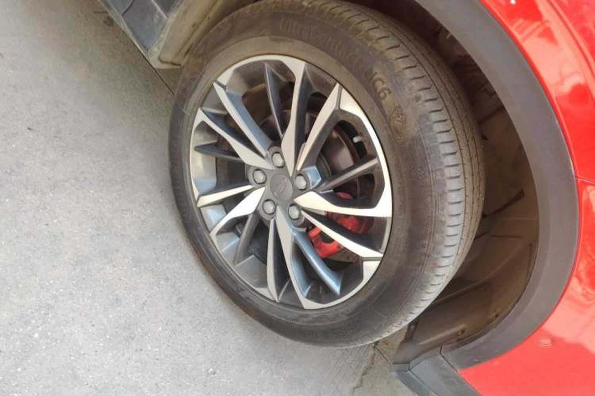 Used Geely Auto Coolray 2019 Sport Model 260T DCT Battle China V Standard Right Front Wheel Hub
