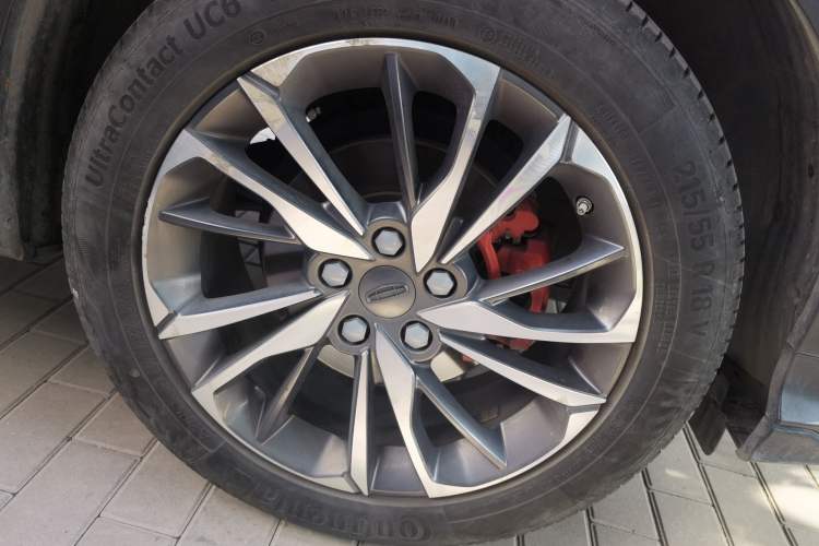 Used Geely Auto Coolray 2019 Sport Model 260T DCT Patrol China V Standard Right Front Wheel Hub
