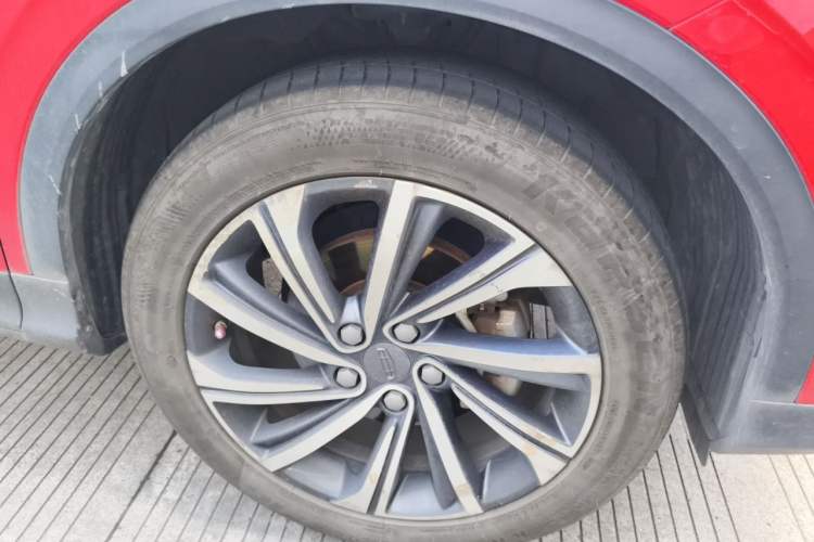 Used Geely Auto Coolray 2019 Sport Version 260T DCT Explorer China VI Standard Right Front Wheel Hub
