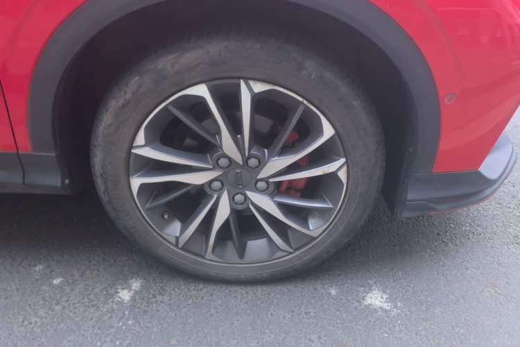 Used Geely Auto Coolray 2019 Sport Model 260T DCT Battle China V Standard Right Front Wheel Hub
