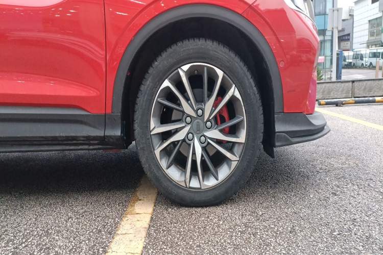 Used Geely Auto Coolray 2019 Sport Model 260T DCT Battle China V Standard Right Front Wheel Hub
