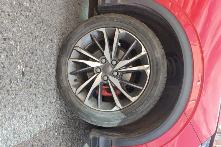 Used Geely Auto Coolray 2019 Sport Version 260T DCT Battle China VI Standard Right Front Wheel Hub