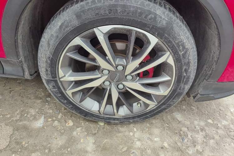 Used Geely Auto Coolray 2019 Sport Model 260T DCT Battle China V Standard Right Front Wheel Hub