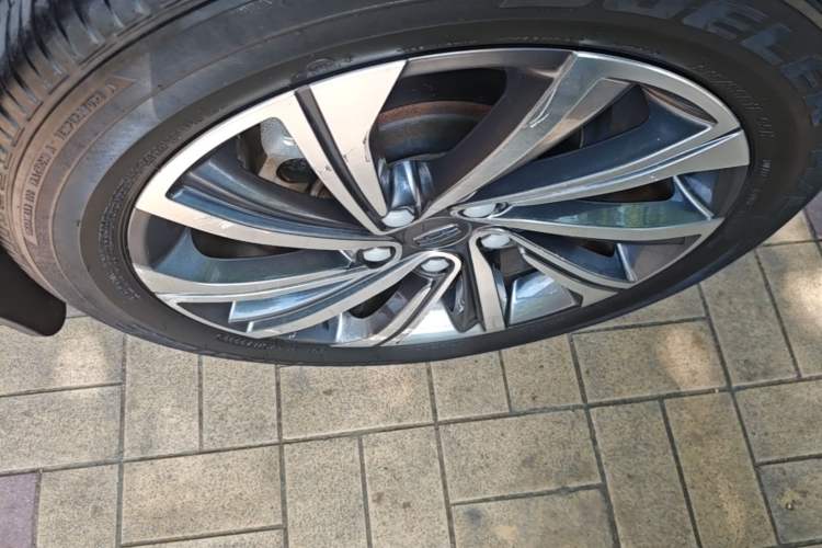 Used Geely Auto Coolray 2019 260T DCT Explorer China V Standard Right Rear Wheel Hub