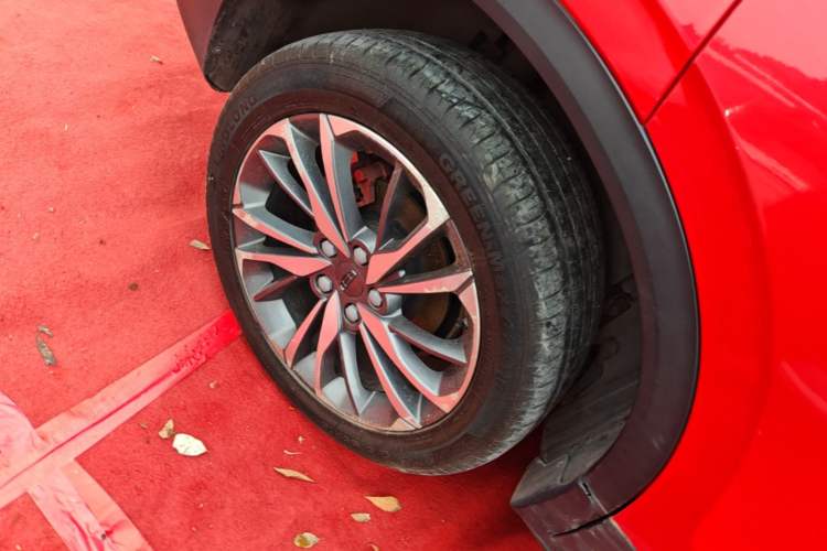 Used Geely Auto Coolray 2019 Sport Model 260T DCT Battle China V Standard Right Rear Wheel Hub