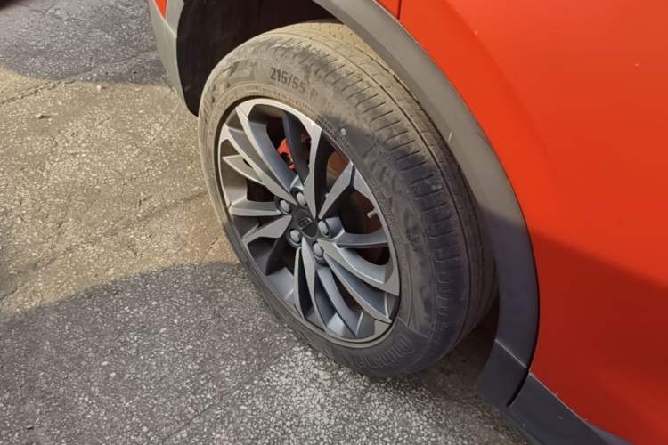 Used Geely Auto Coolray 2019 Sport Model 260T DCT Patrol China V Standard Right Rear Wheel Hub
