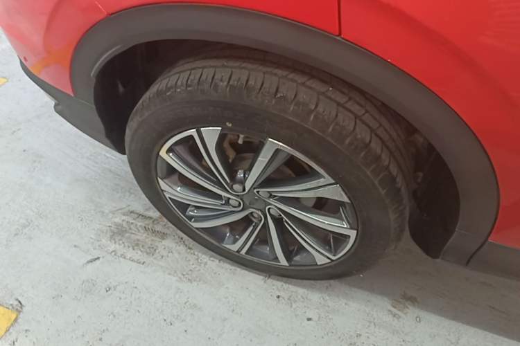 Used Geely Auto Coolray 2019 260T DCT Explorer China VI Standard Right Rear Wheel Hub