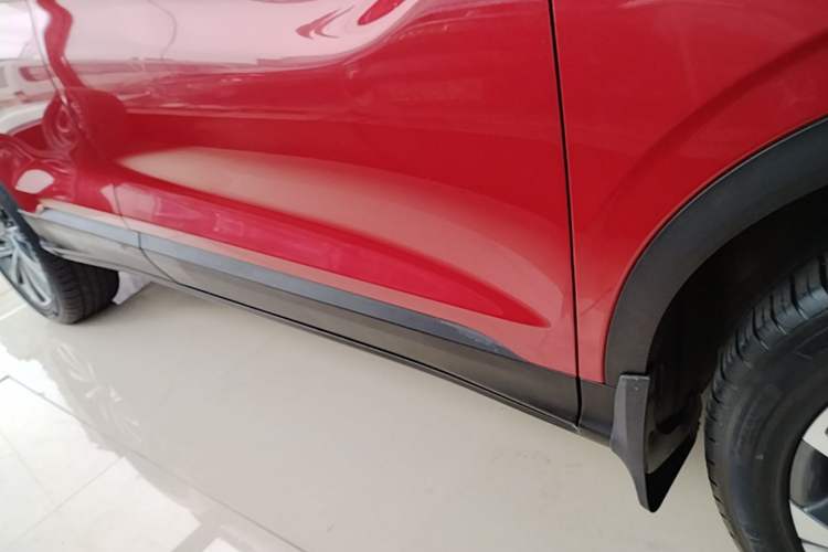 Used Geely Auto Coolray 2019 260T DCT Knight China V Standard Right Side Sill