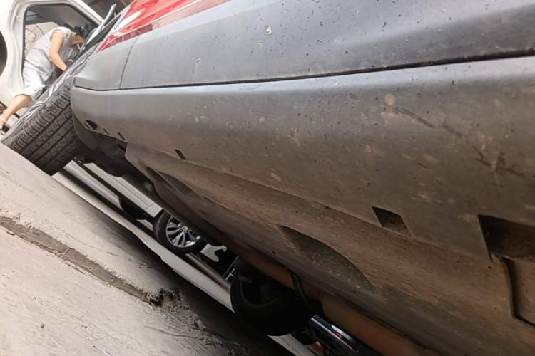 Used Geely Auto Coolray 2019 260T DCT Knight China VI Standard Right Side Sill