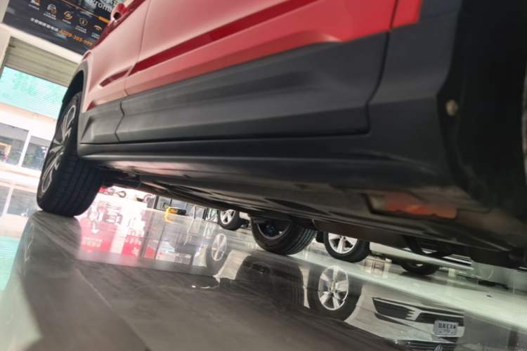 Used Geely Auto Coolray 2019 Sport Model 260T DCT Battle China V Standard Right Side Sill