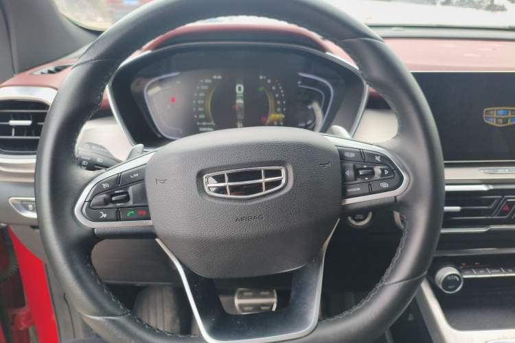 Used Geely Auto Coolray 2019 Sport Model 260T DCT Patrol China V Standard Steering Wheel