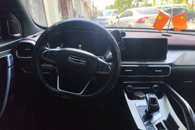 Used Geely Auto Coolray 2019 Sport Model 260T DCT Battle China V Standard Steering Wheel