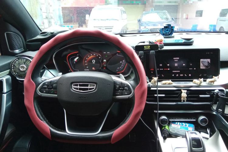 Used Geely Auto Coolray 2019 Sport Model 260T DCT Patrol China V Standard Steering Wheel