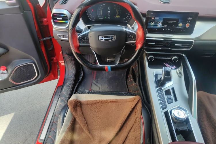 Used Geely Auto Coolray 2019 Sport Model 260T DCT Battle China V Standard Steering Wheel